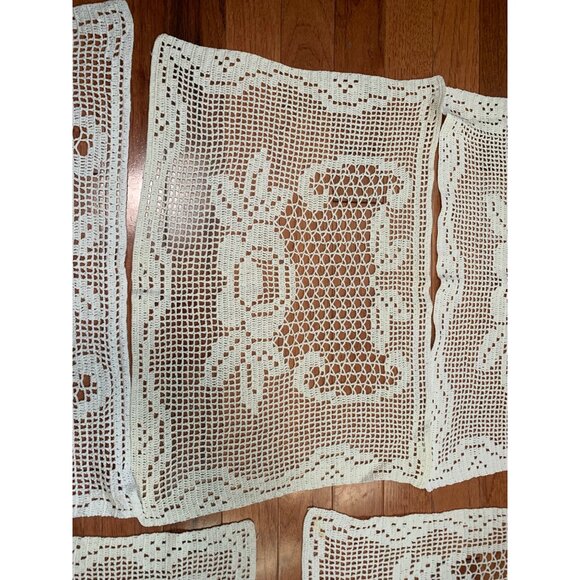 Set of 5 Vintage Handmade Crochet Lace Doilies with Floral & Scroll Patterns - Picture 4 of 16